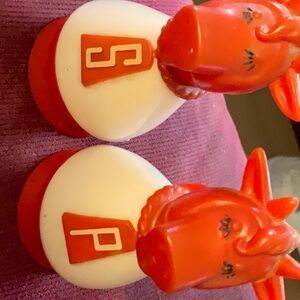 Elsie the cow vintage 1970s.made in Hong Kong.retro S and P CONDIMENT SHAKER